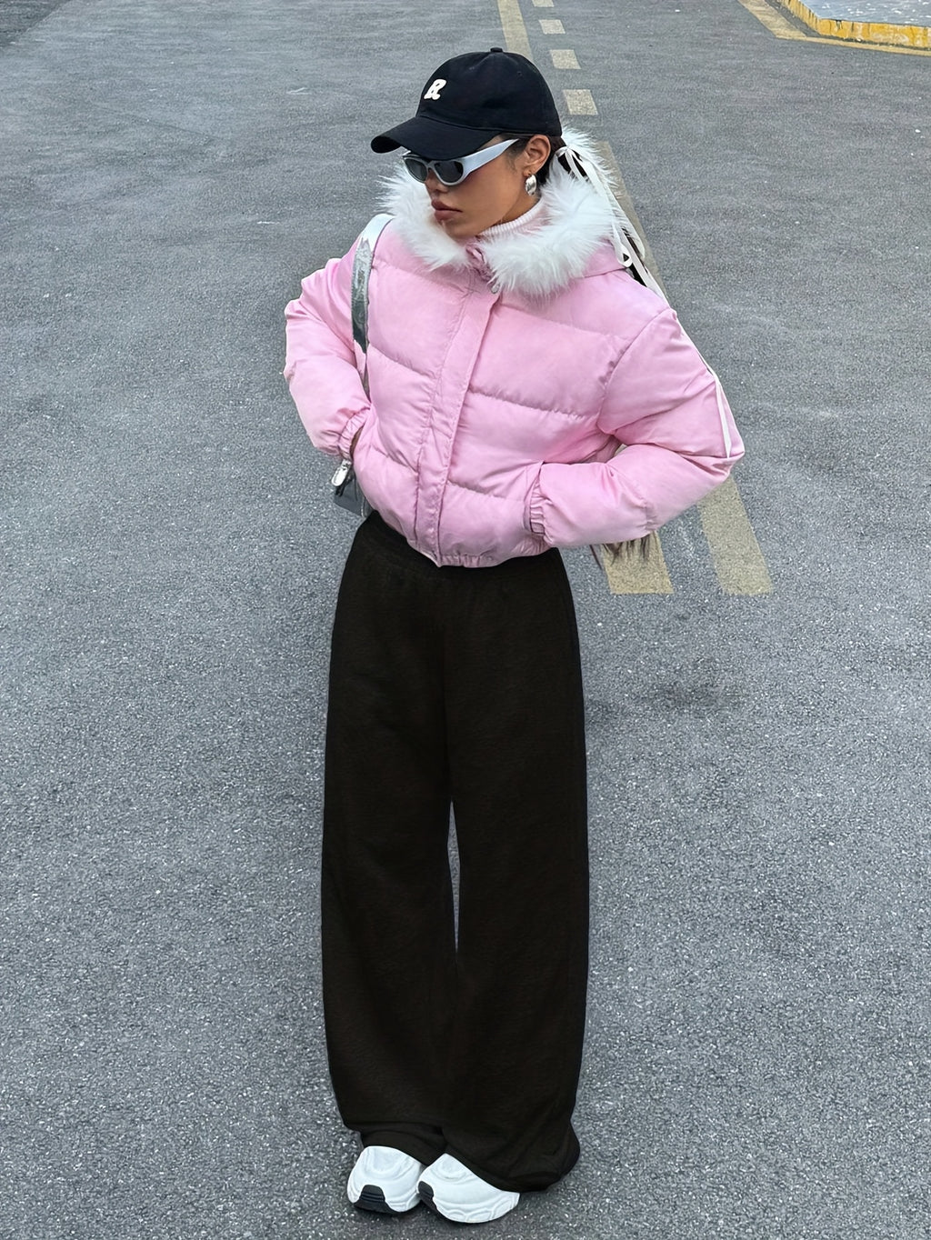 Women's Jogger Pants - Elastic Waistband Wide-Leg Lounge Pants with Side Pockets
