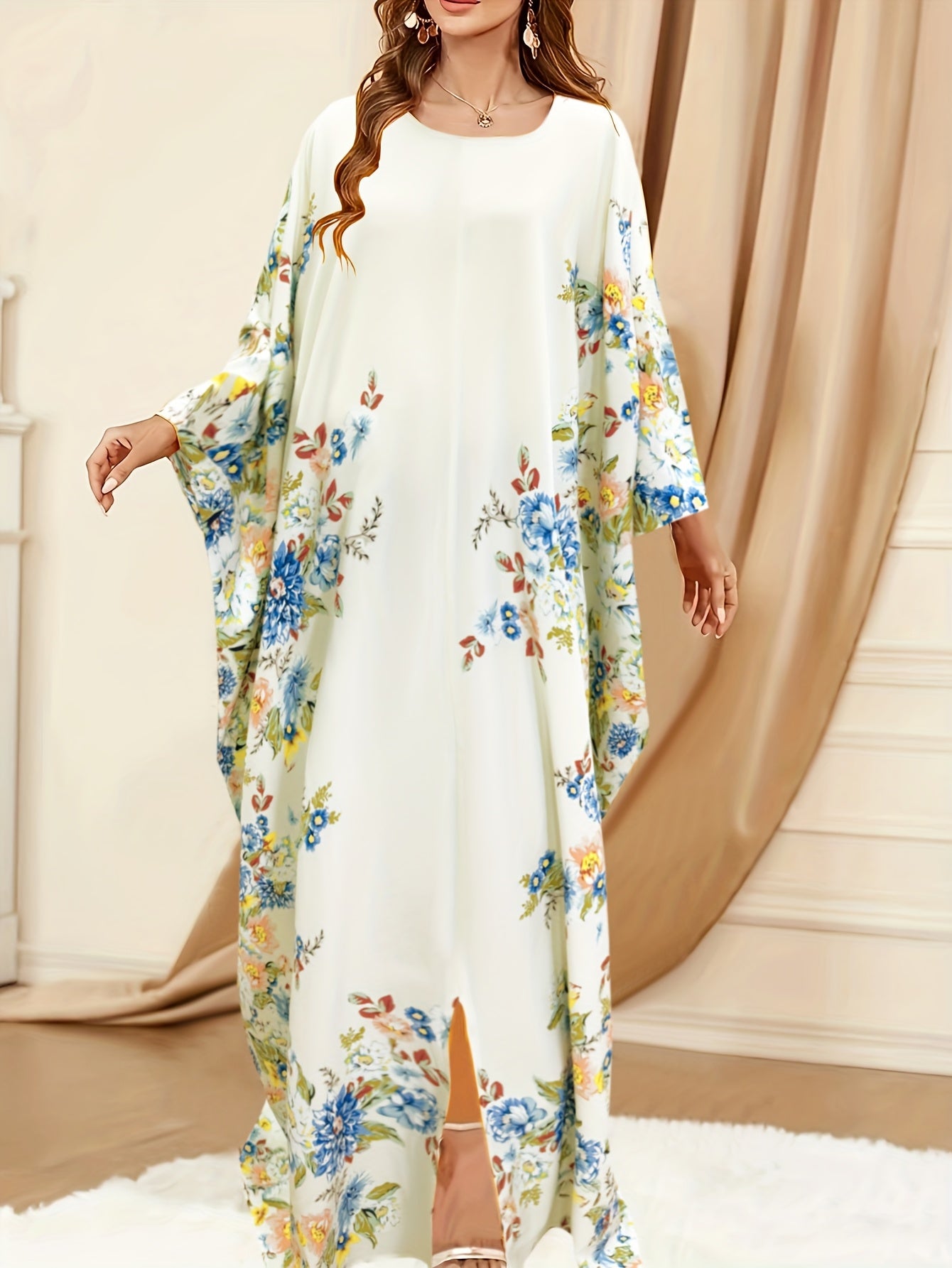 Middle Eastern-Inspired Batwing Sleeves, Loose Fit Floral Print