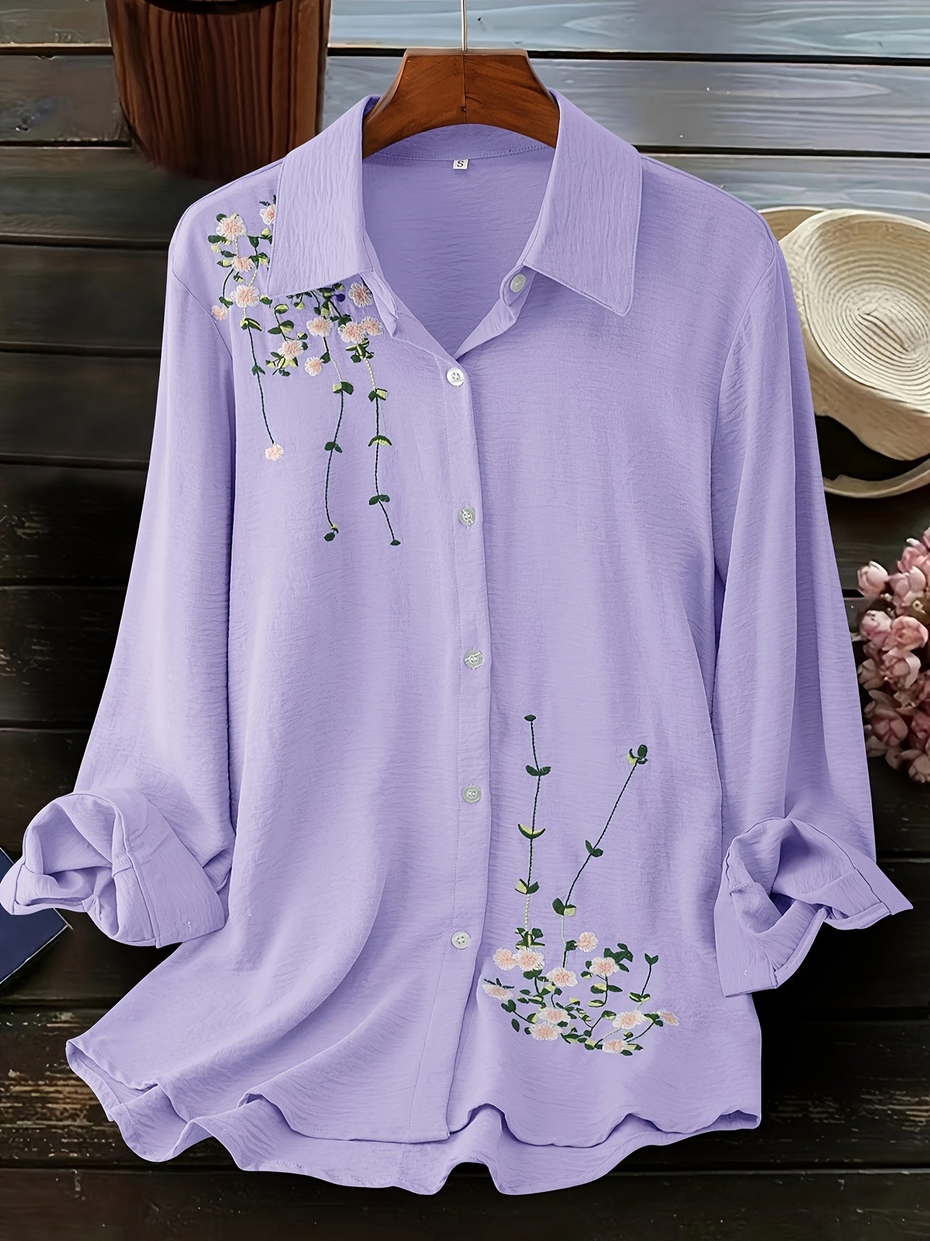 Large Size Women's Fashion Embroidered Blouse