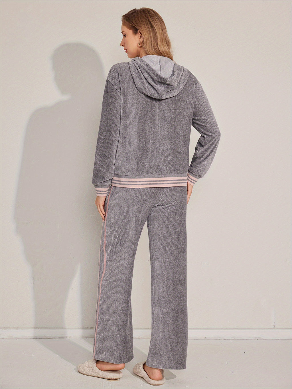 Autumn And Winter Women's Fashion Casual Solid Color Round Neck Long Sleeve Pants Suit