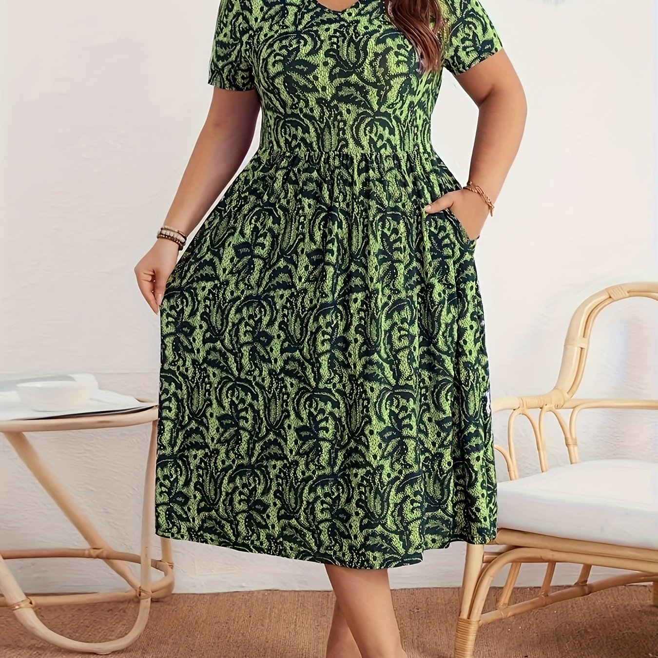 Women's Casual V-Neck Short Sleeve Dress