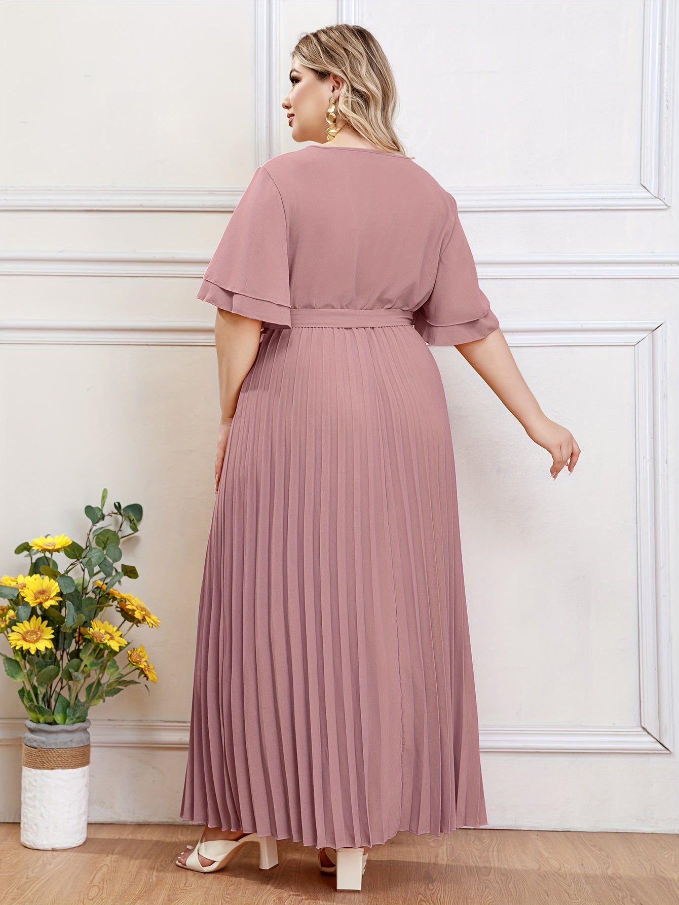 Simple pleated plus-size Women's dress