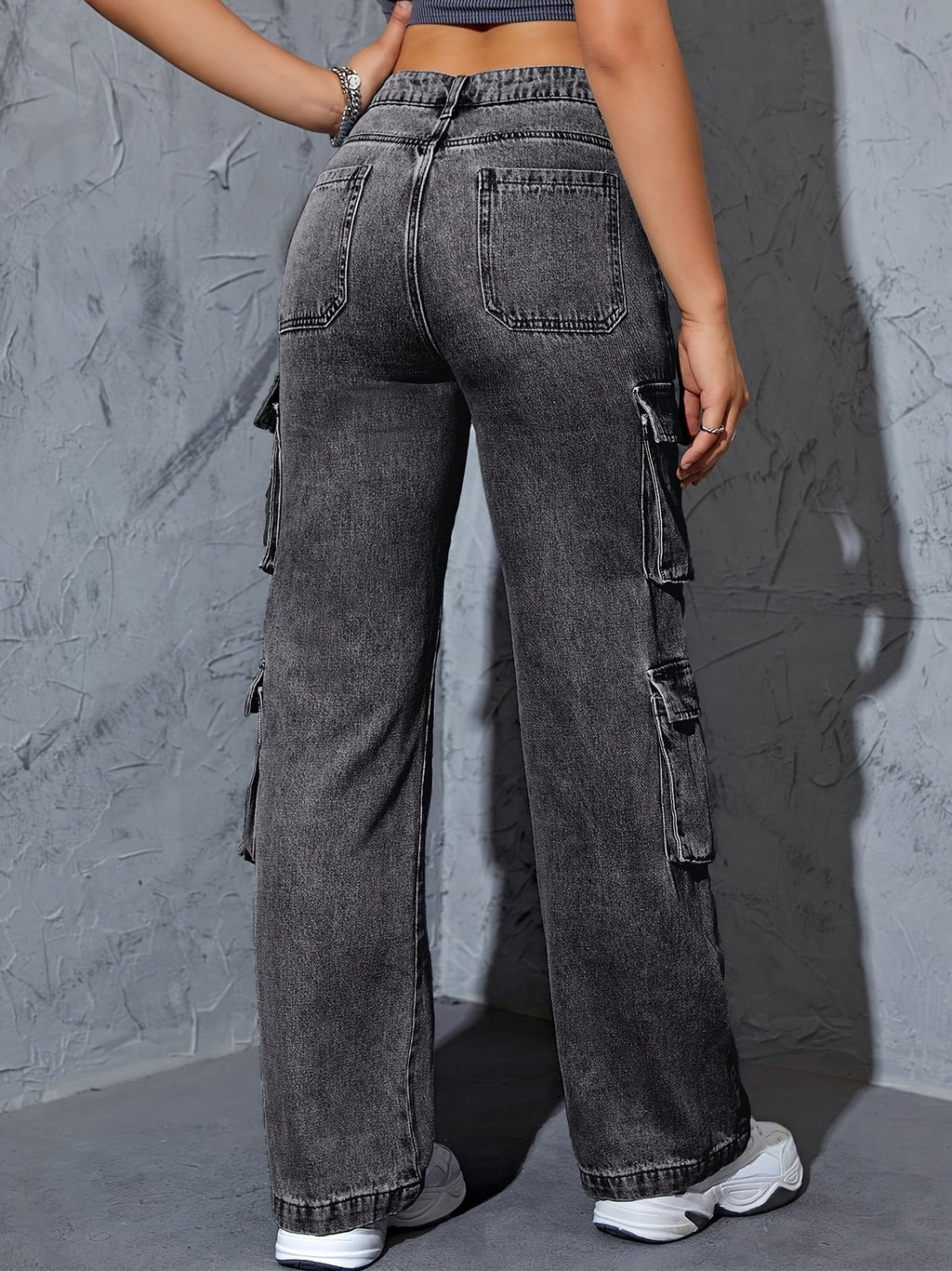 Stretchy High-Waist Women's Cargo Jeans