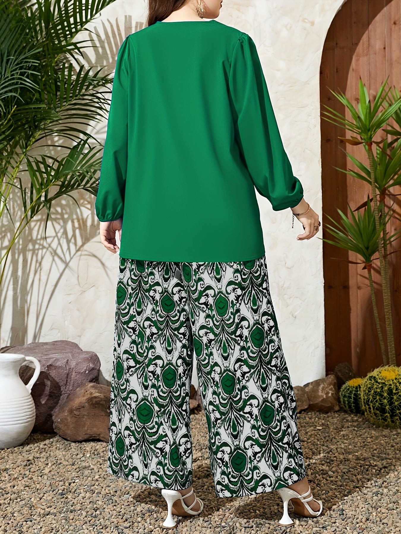Elegant Plus-Size Women's V-Neck Loose-Fit Set