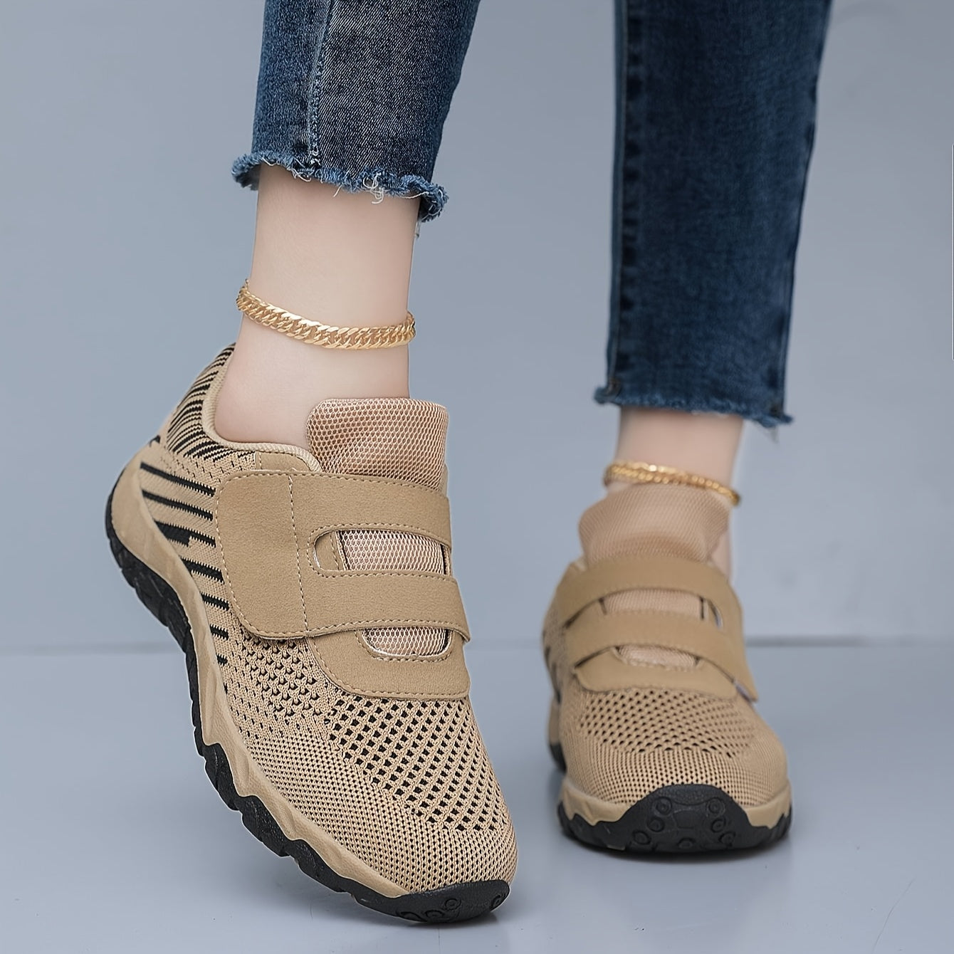 Women's Versatile Two-Color Striped Sports Shoes