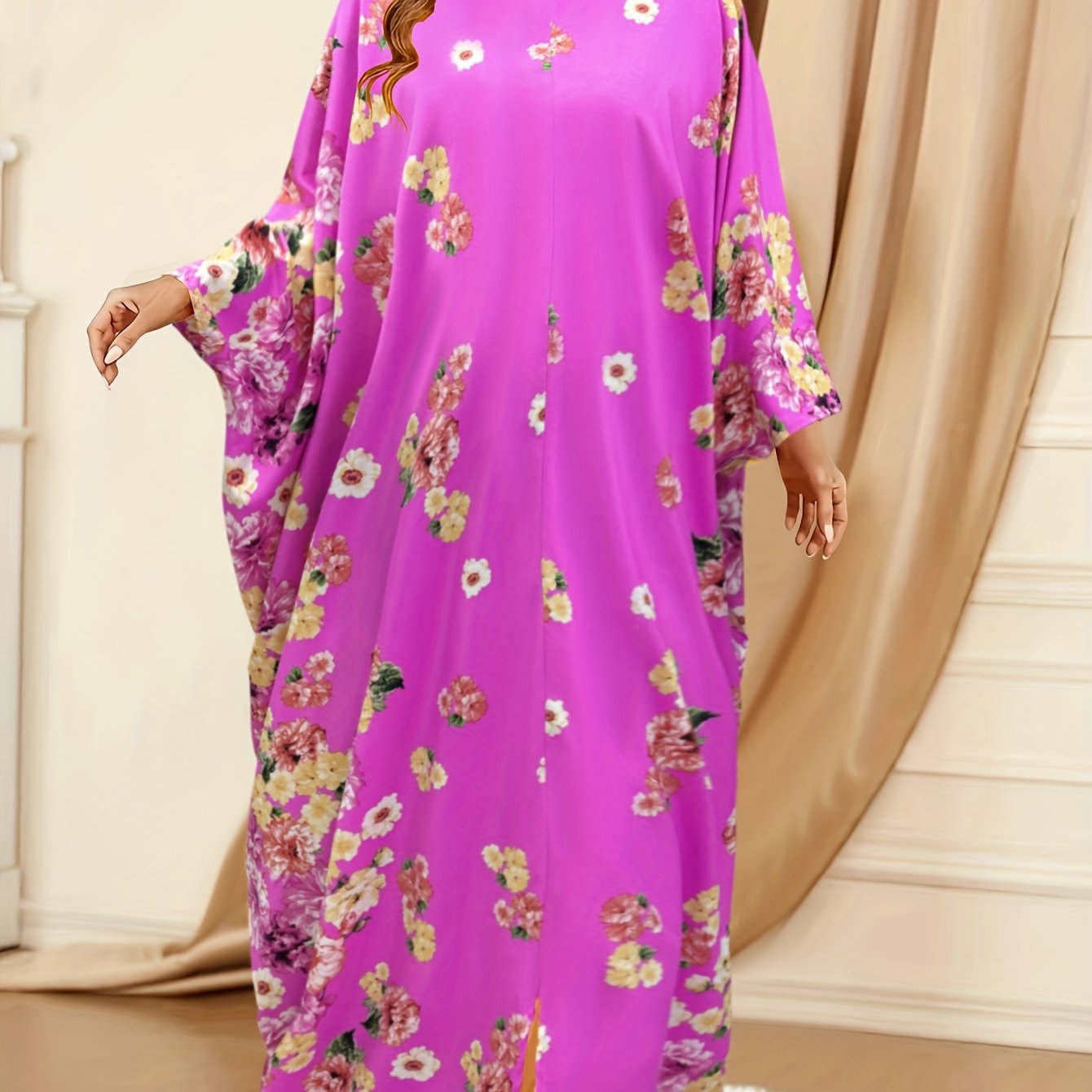 Middle Eastern-Inspired Batwing Sleeves, Loose Fit Floral Print