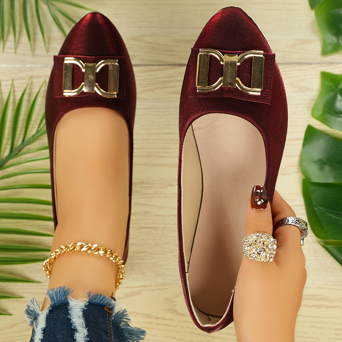 Comfortable Elegant Women's Red Slip-On Flats