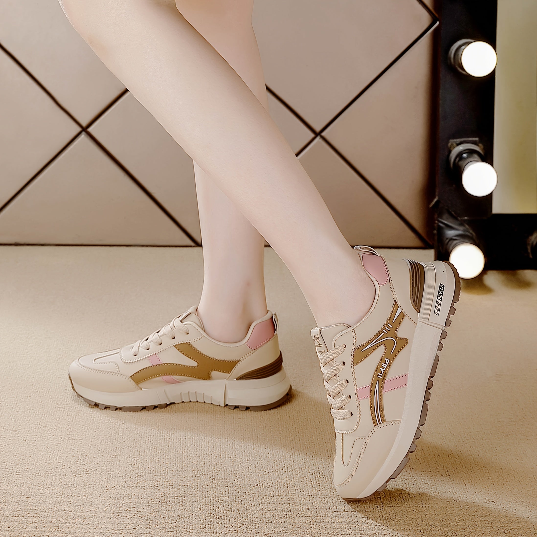 Lightweight Women's Running Sneakers