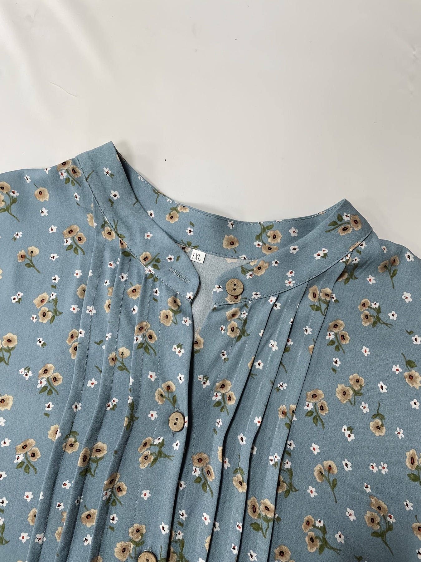 Floral Print Women's Blouse, Long Sleeve Round Neck
