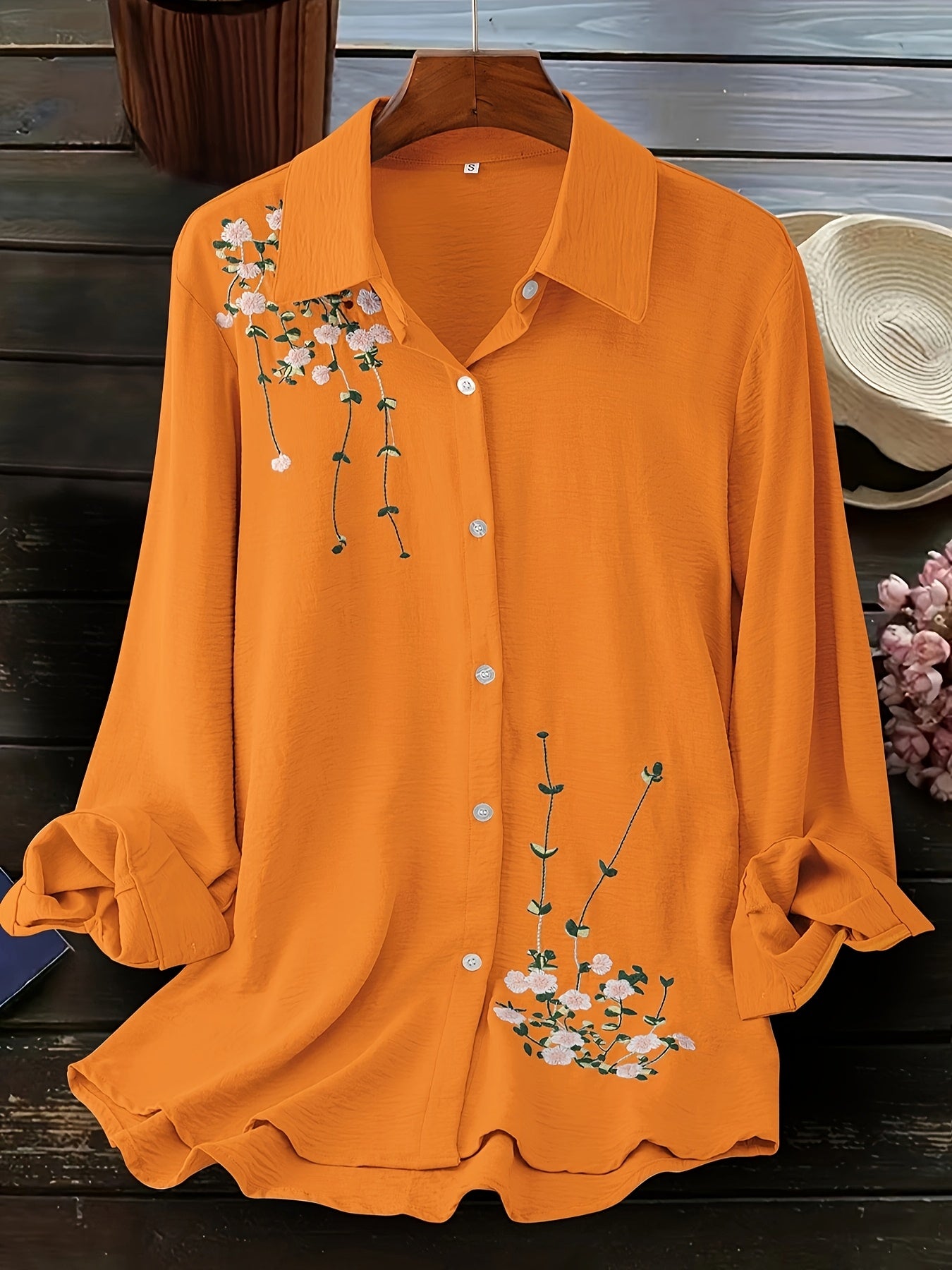 Large Size Women's Fashion Embroidered Blouse