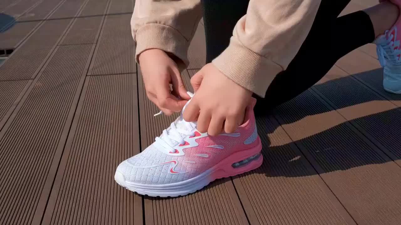 Non-slip Breathable Women's Sporty Running Shoes