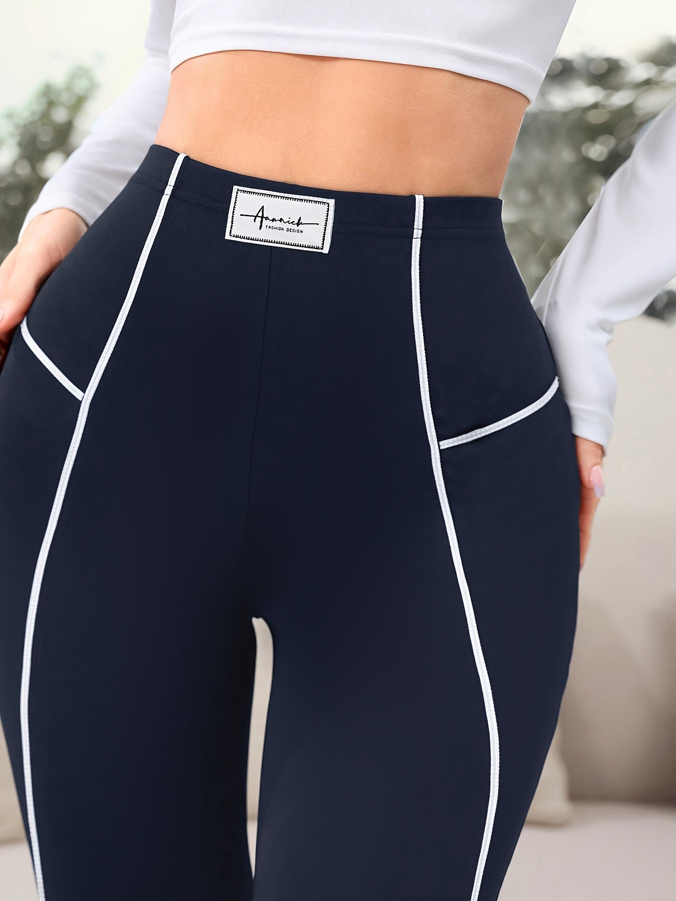 Comfortable Plus Size Women's High-Waisted Leggings with Contrast Trim