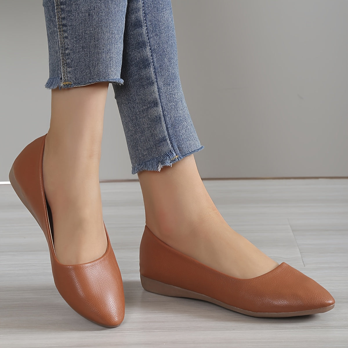 Lightweight Casual Women's Slip-On Flats