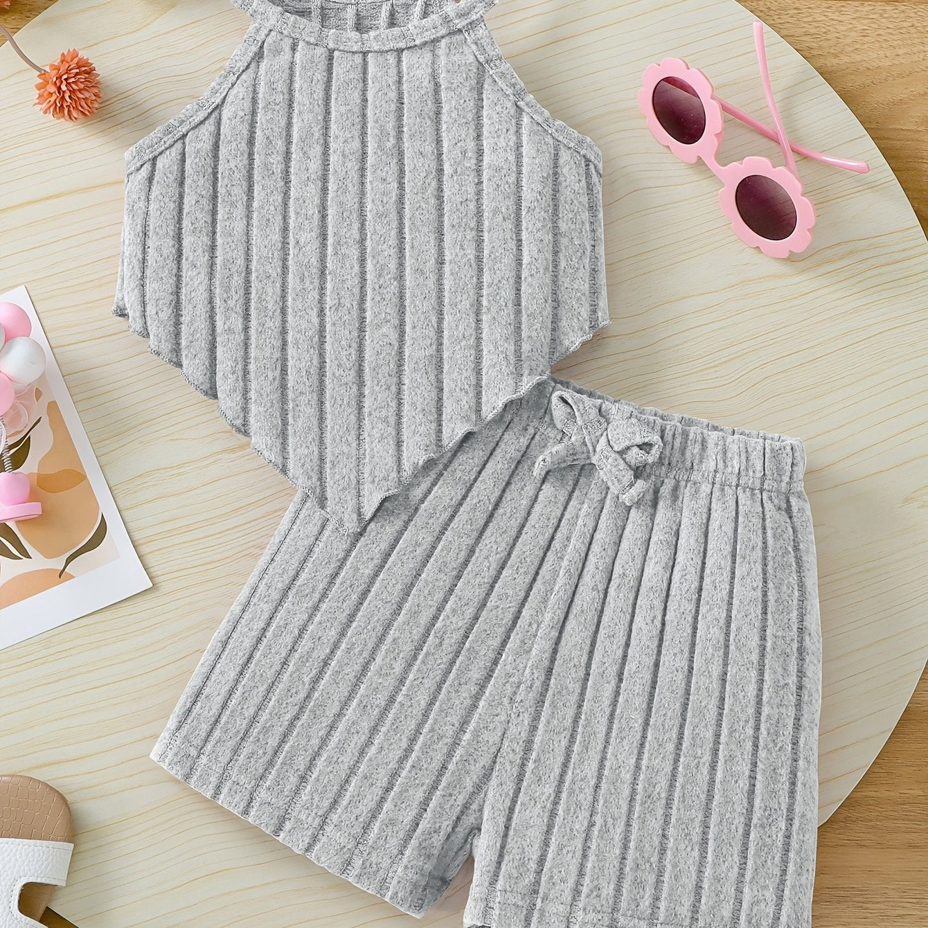 2pcs Summer Girls' Solid Color Crop Top and Bow-Decorated Striped Pants Set