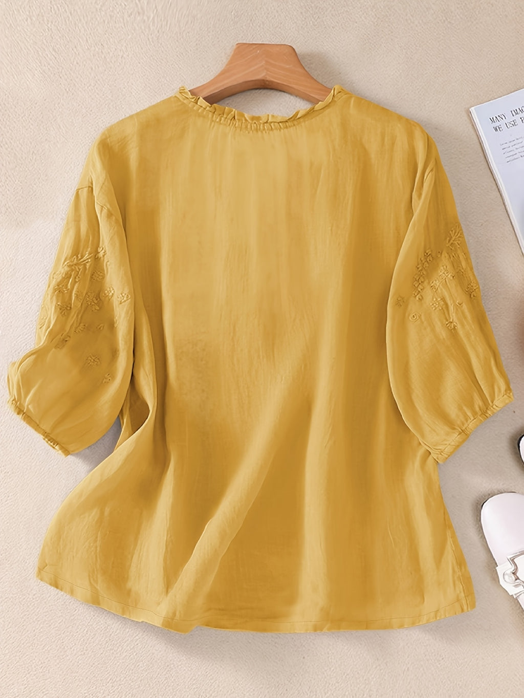 Women's Spring/Summer Embroidered Loose Fit Retro Mid-Sleeve Blouse