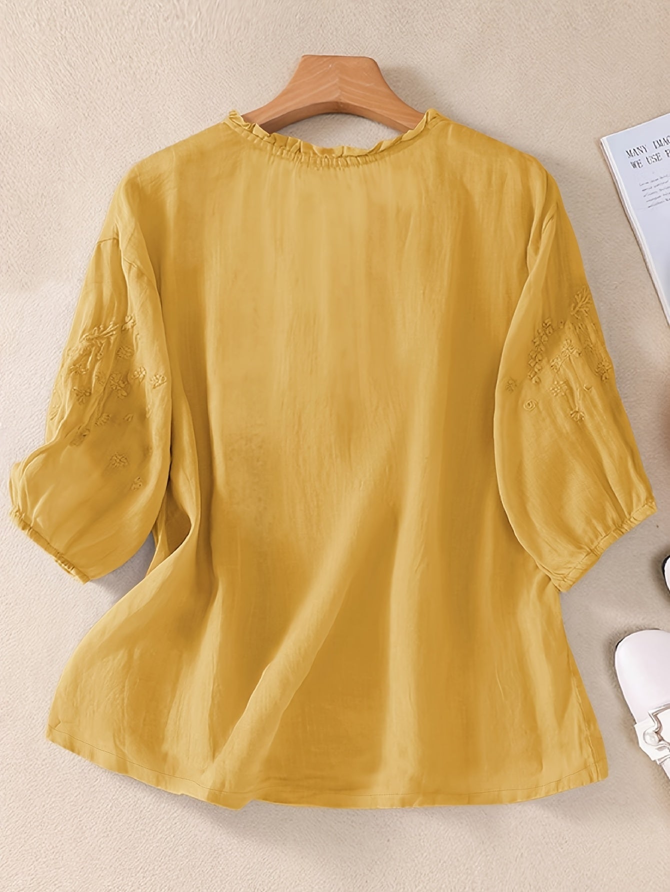 Women's Spring/Summer Embroidered Loose Fit Retro Mid-Sleeve Blouse