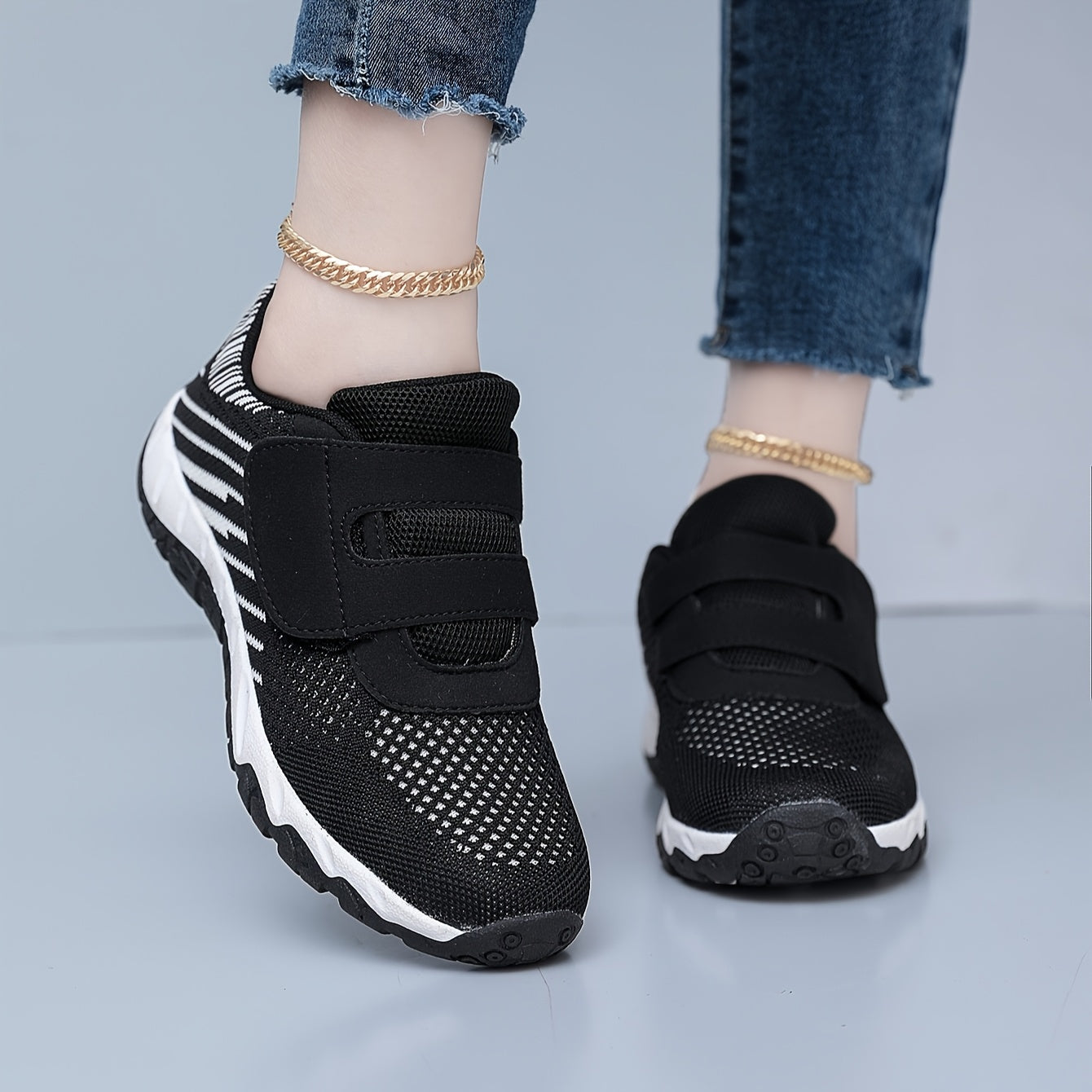 Women's Versatile Two-Color Striped Sports Shoes