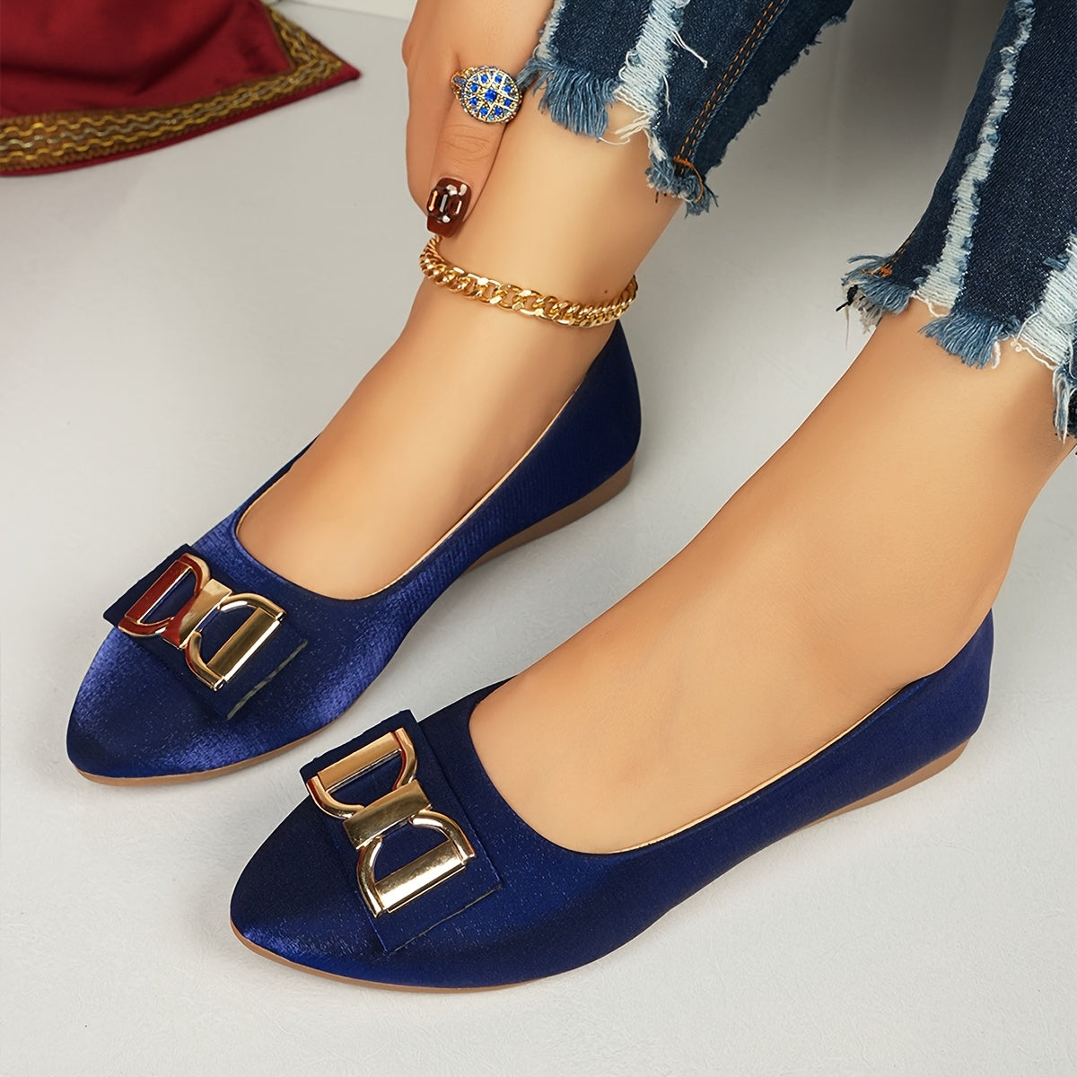 Comfortable Elegant Women's Red Slip-On Flats