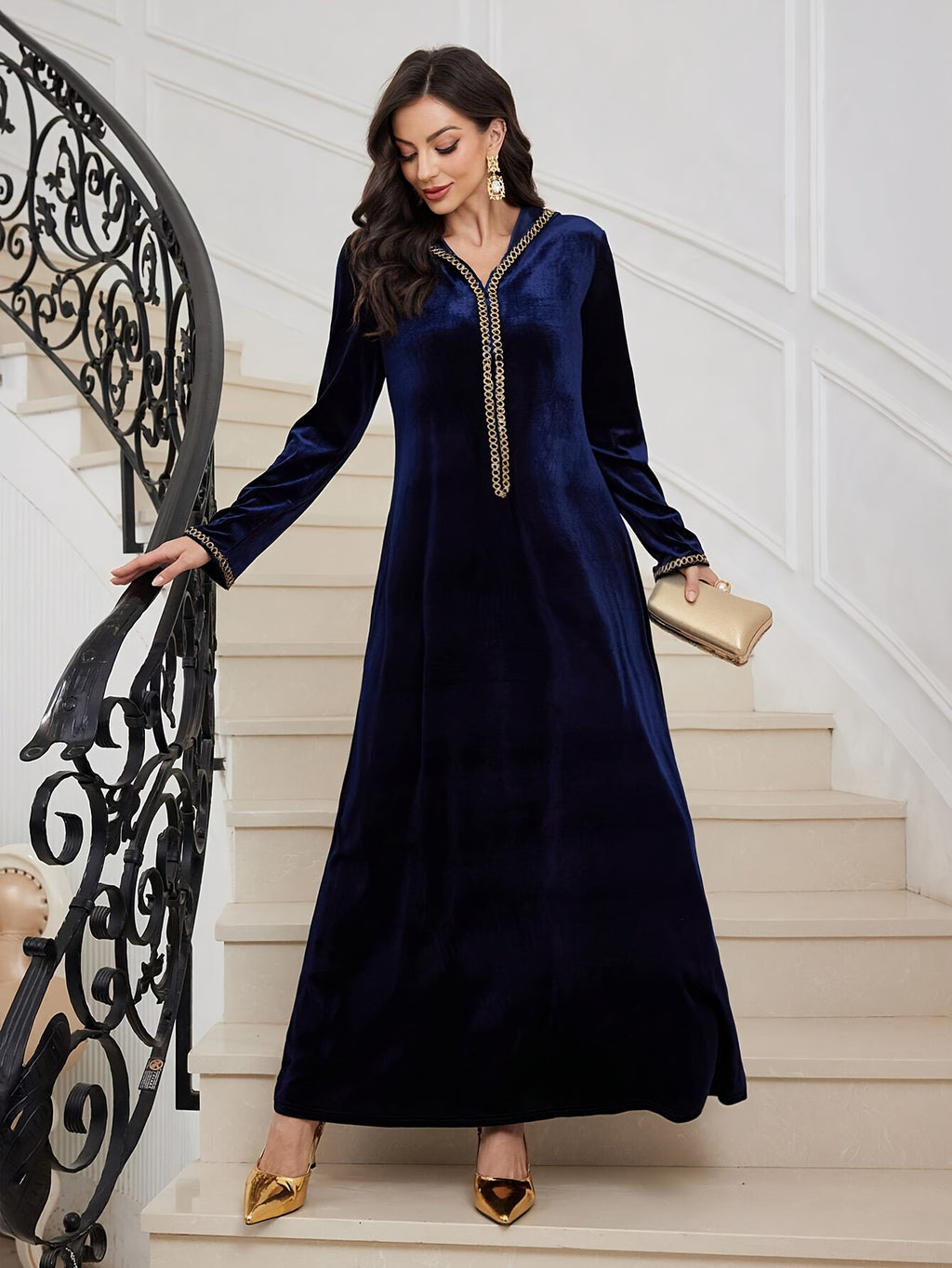 Elegant Navy Blue Abaya Robe with Golden Accents - Long Sleeve