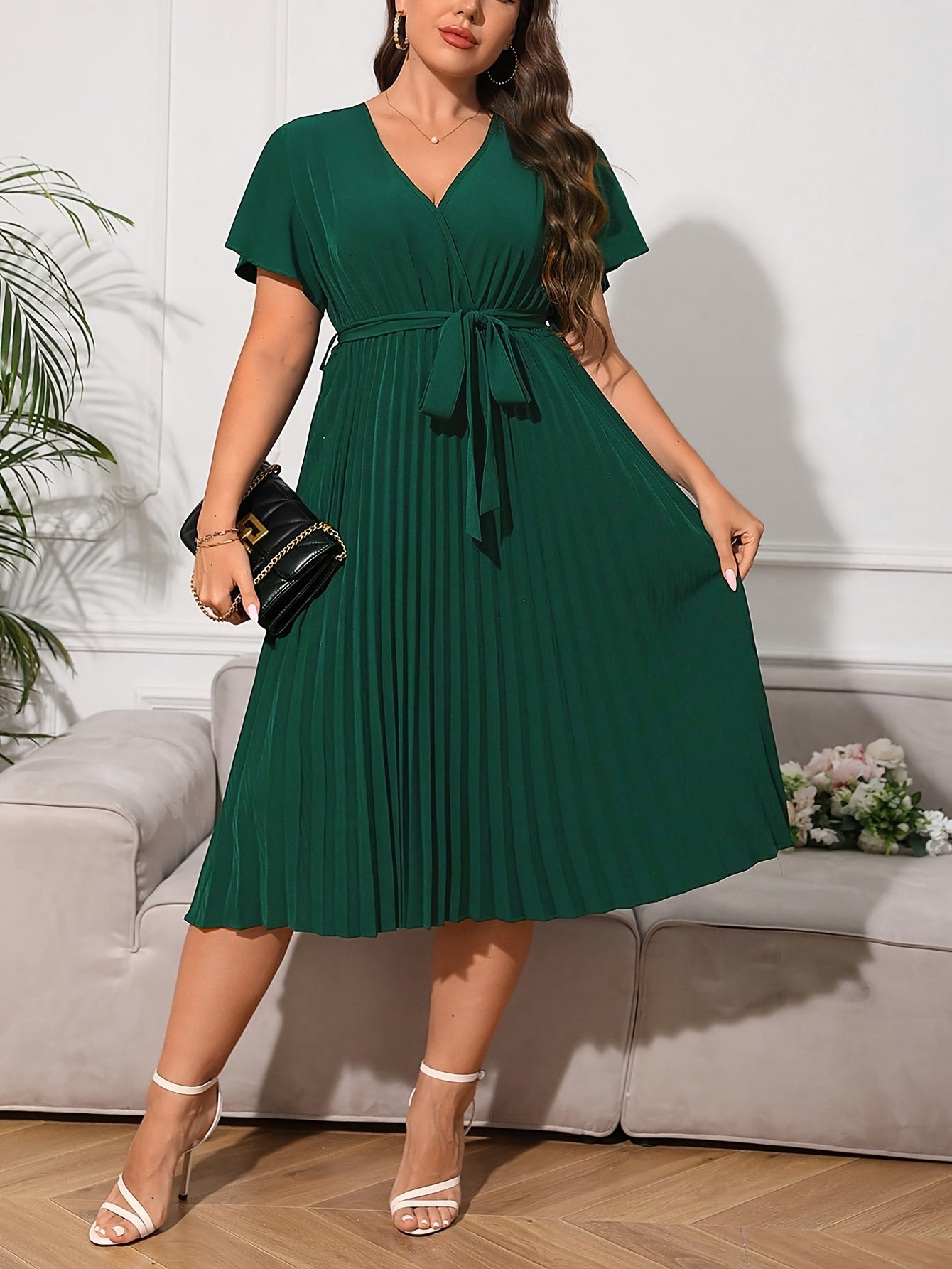 2025 Plus Size Women's Elegant V-Neck Pleated Waist Dress - Fitted Top & Flowy Skirt, Machine Washable Solid Color Spring/Summer Casual to
