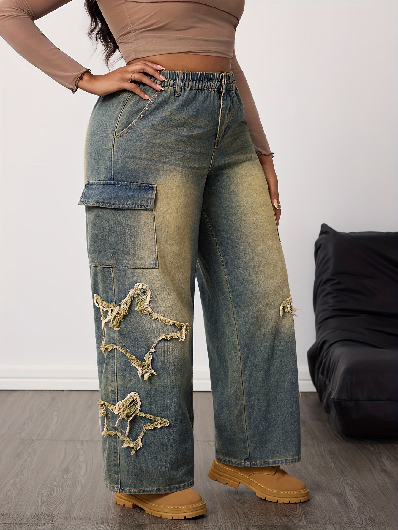 Women's Plus Size Wide-Leg Frayed Hem Distressed Jeans - High-Waisted Wash Blue Denim Pants