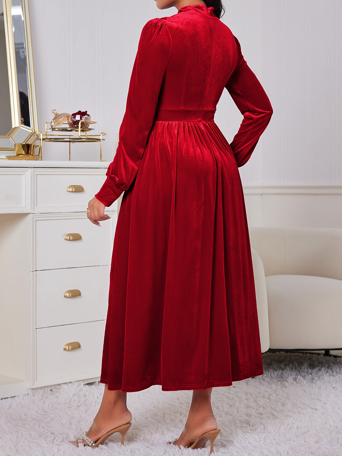 Elegant Velvet Long Dress High Neck, Lantern Sleeve, Red, Vintage Style for Parties and Christmas