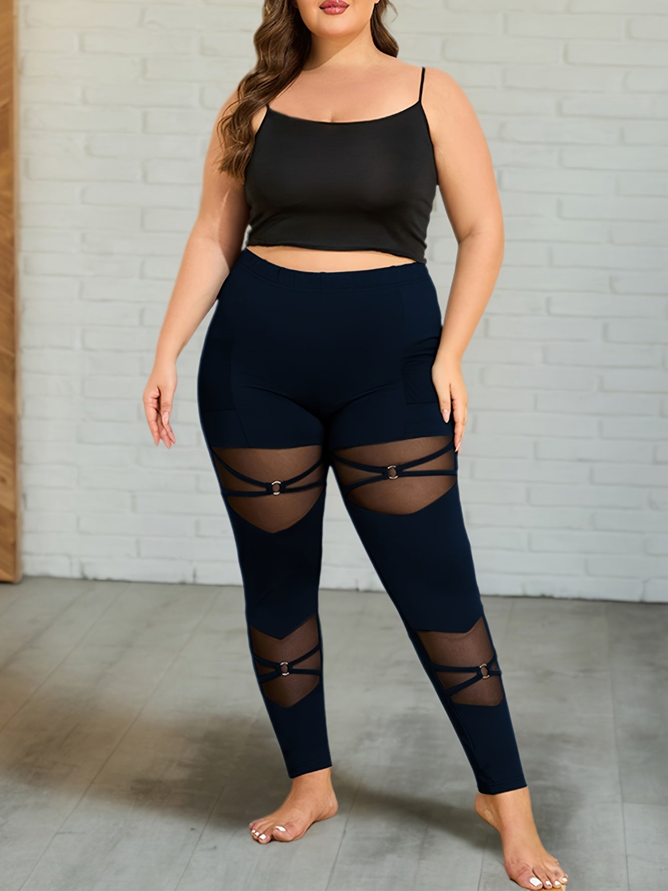 Elegant Plus-Size Knitted Leggings with a Mesh Pocket And Ring Buckle Design.