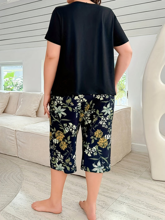 Plus Size Round Neck Pocket T-Shirt And Three-Quarter Pants