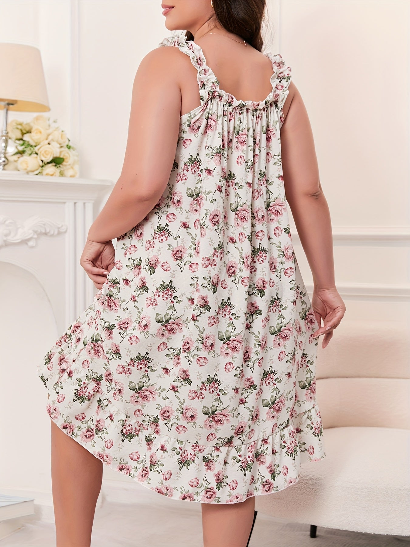 Women's Plus Size Floral Print Rose Print Ruffled Sleeveless Nightgown with Bow Detail