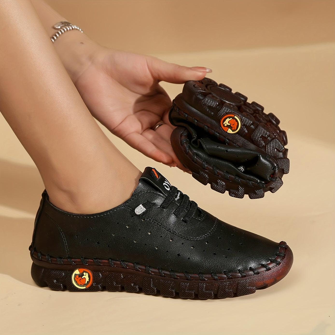Comfortable Hollow Out Low Top Walking Shoes
