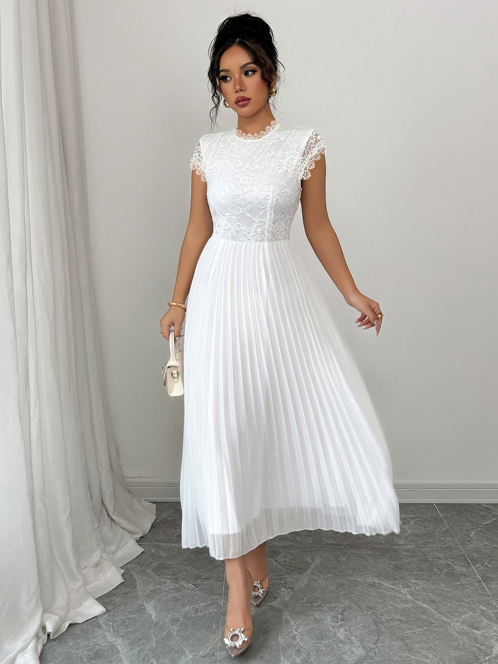 Women'S Elegant Black Floral Lace-Trimmed Pleated Maxi Dress - Sleeveless, Round Neck, High-Low Hem, Perfect for Spring/Summer, Adult, Formal Event Attire, Formal Event Dress | Sleeveless Dress | Lace Trim Detail, Lace Dress