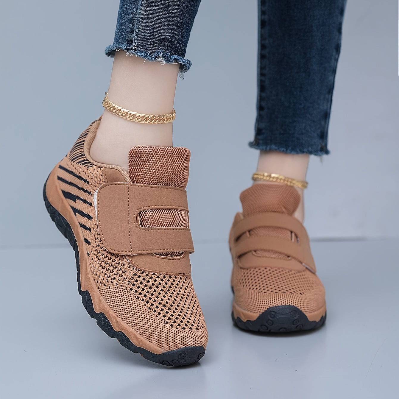 Women's Versatile Two-Color Striped Sports Shoes