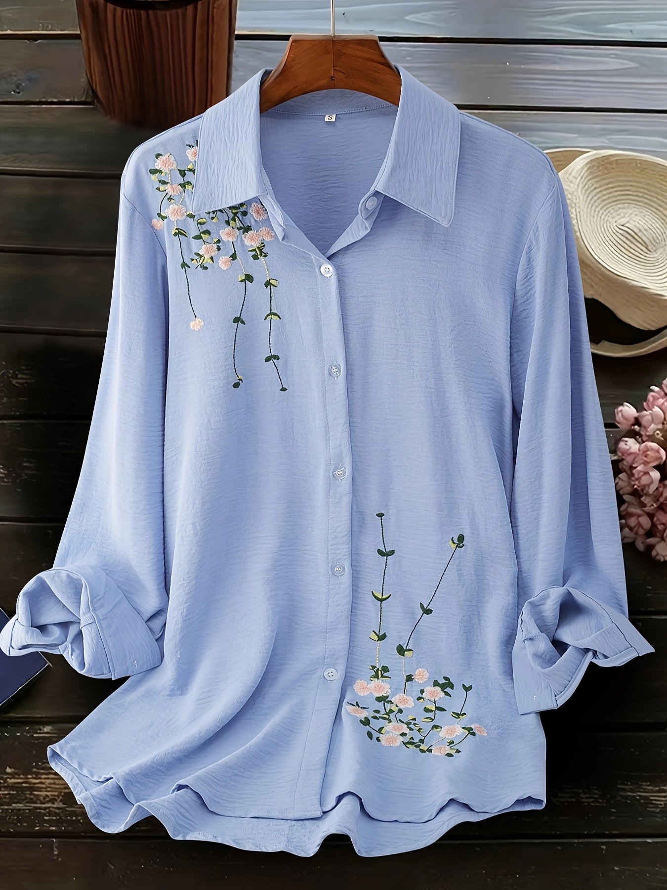 Large Size Women's Fashion Embroidered Blouse