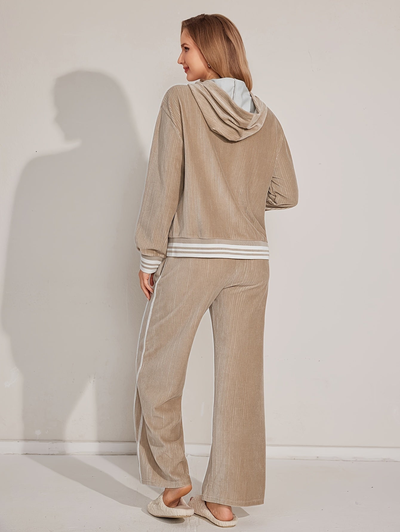 Autumn And Winter Women's Fashion Casual Solid Color Round Neck Long Sleeve Pants Suit