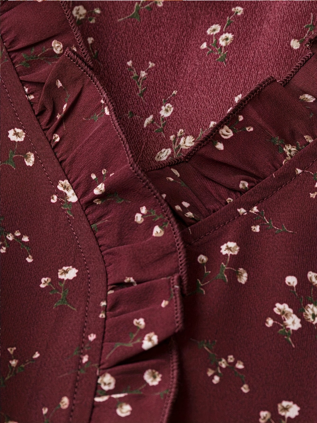 Elegant V-Neck Floral Print Blouse with Ruffled Sleeves