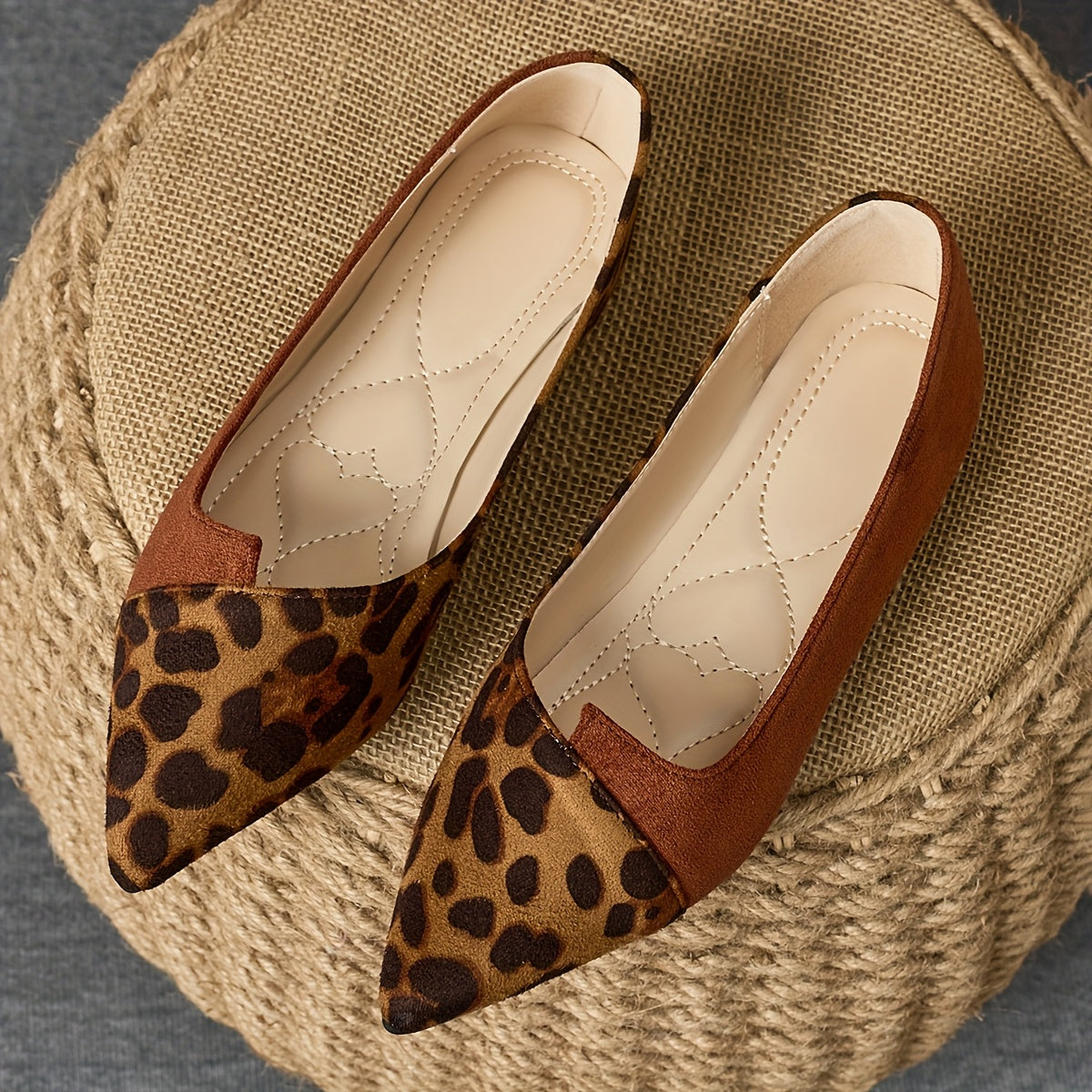 [Leopard Print Flat Shoes] Elegant Leopard Print Women's Flat Shoes | Perfect for Casual, Office, And Everyday Wear, Featuring a Pointed Toe And Rubber Sole
