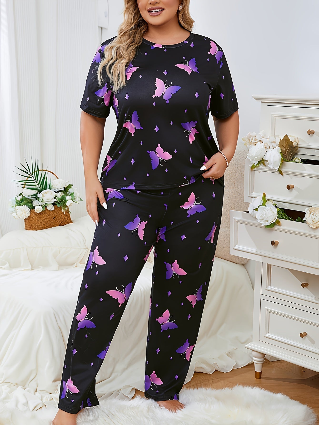 Women's Plus Cute Pajama Set, Plus Size Star & Butterfly Print Short Sleeve Crew Neck T-shirt & Pants Pajama 2 Piece Set
