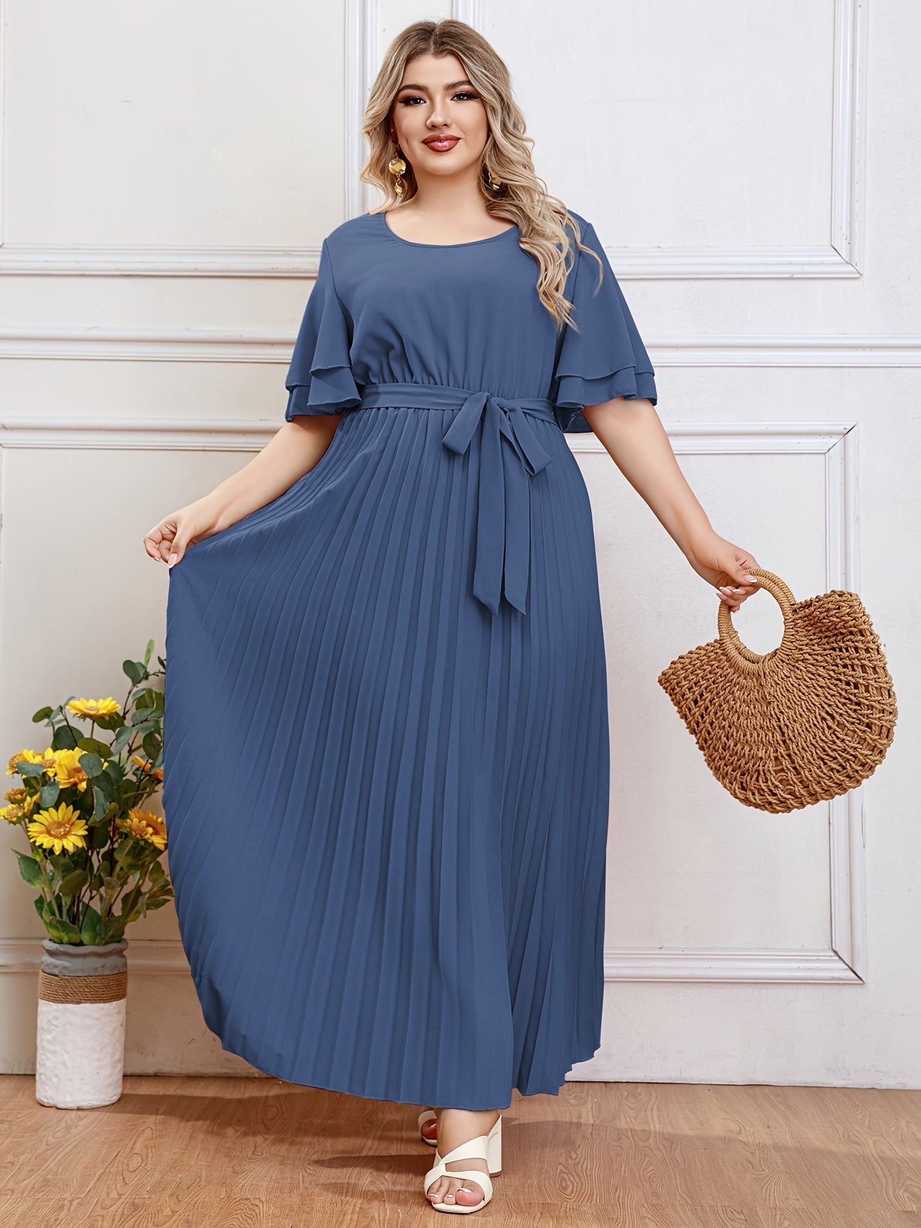Simple pleated plus-size Women's dress