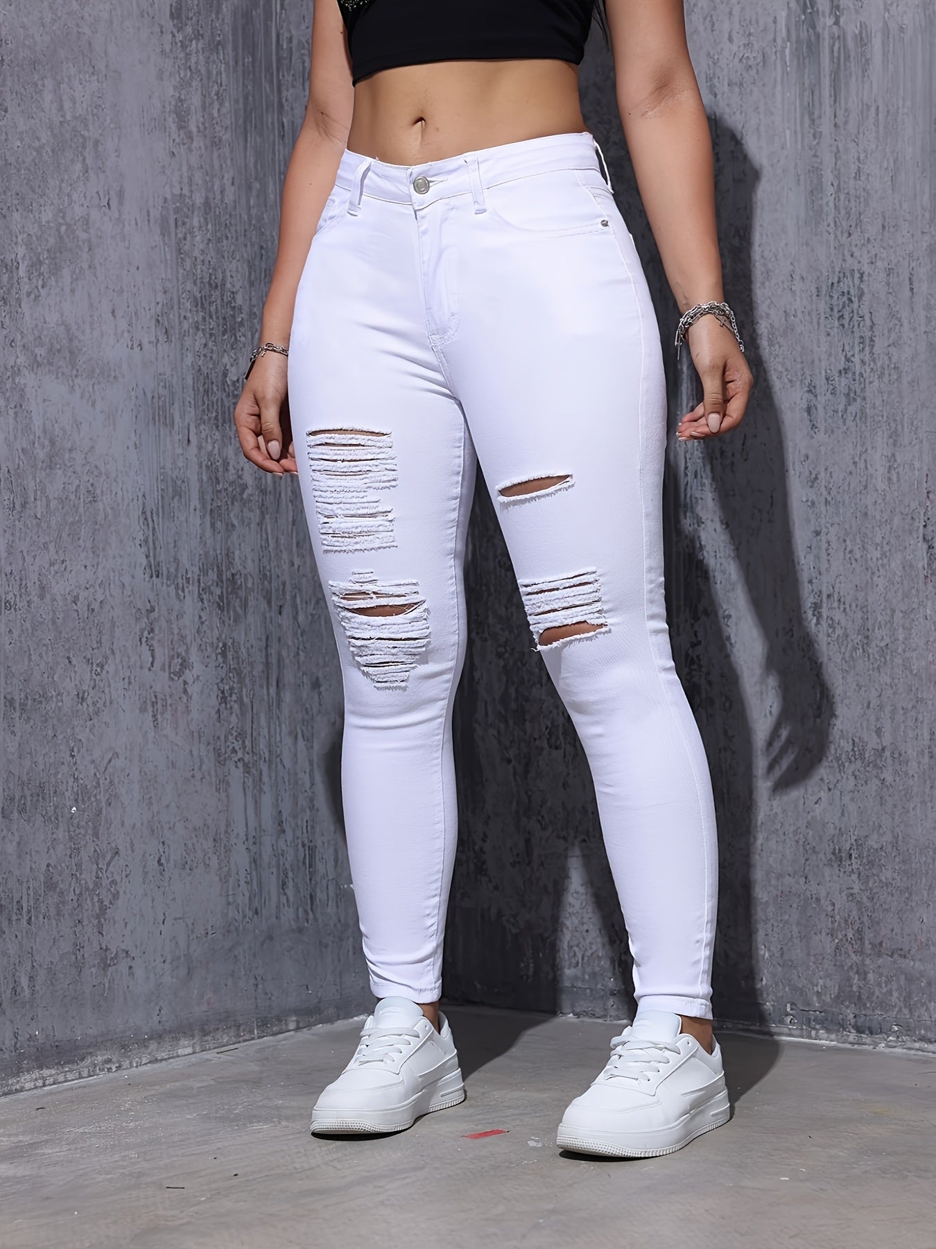 Women's Distressed Skinny Jeans