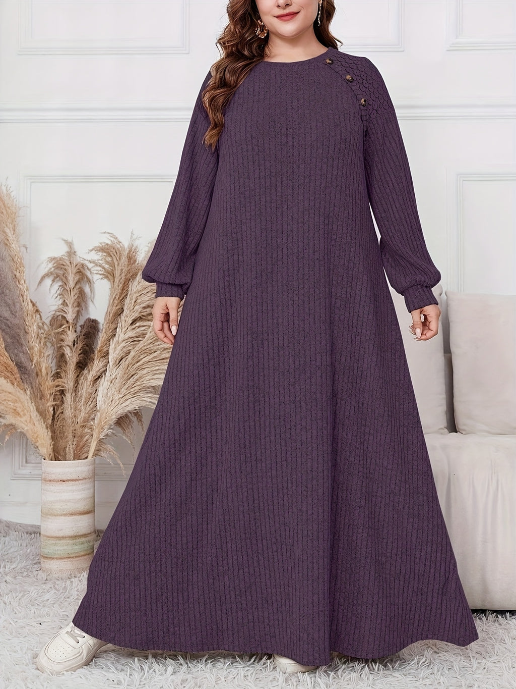 Women's Plus Size Elegant Maxi Dress - Long Sleeve Round Neck