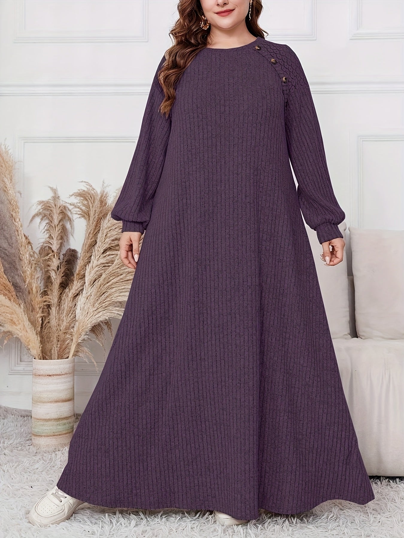 Women's Plus Size Elegant Maxi Dress - Long Sleeve Round Neck