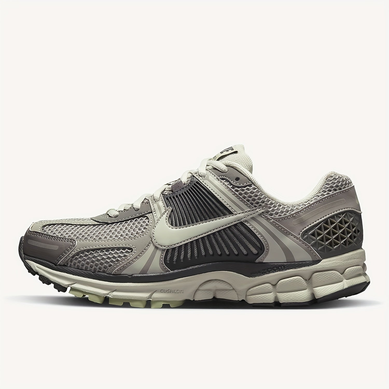 NIKE Women's VOMERO 5 Low-Top Training Running Shoes FB8825-001 - Breathable Fabric Upper, Cushioned Rubber Sole