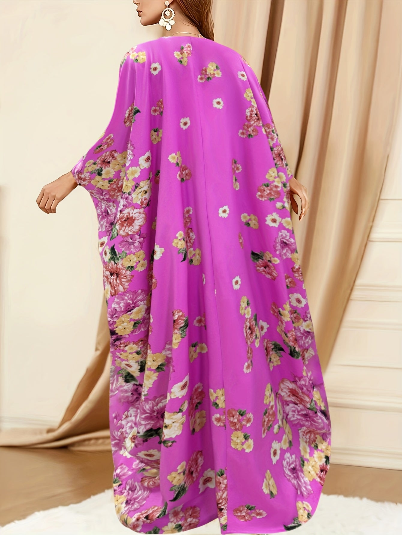 Middle Eastern-Inspired Batwing Sleeves, Loose Fit Floral Print