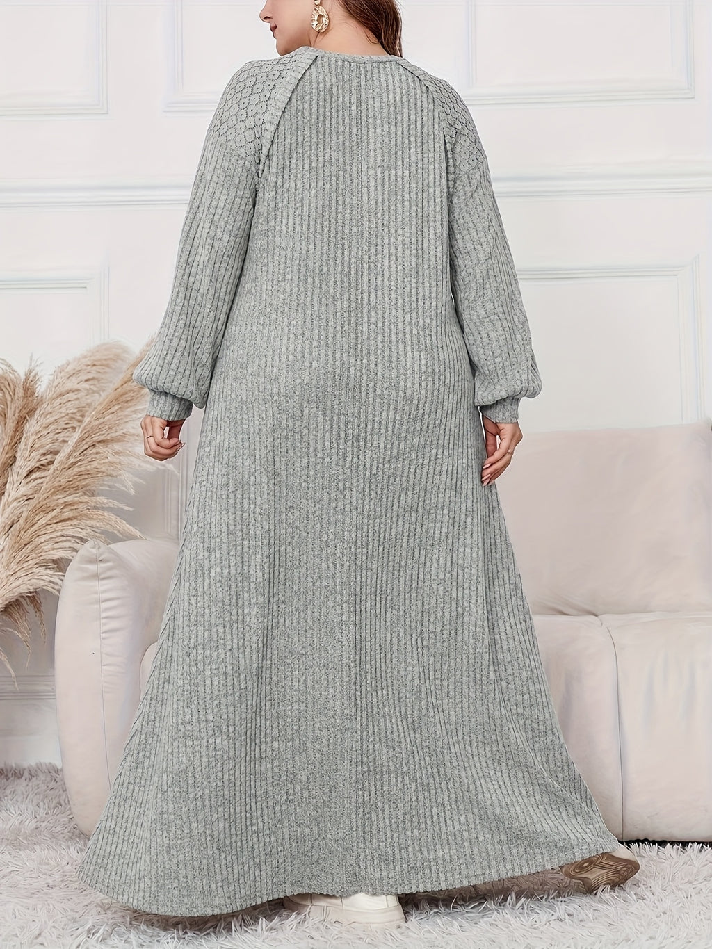 Women's Plus Size Elegant Maxi Dress - Long Sleeve Round Neck