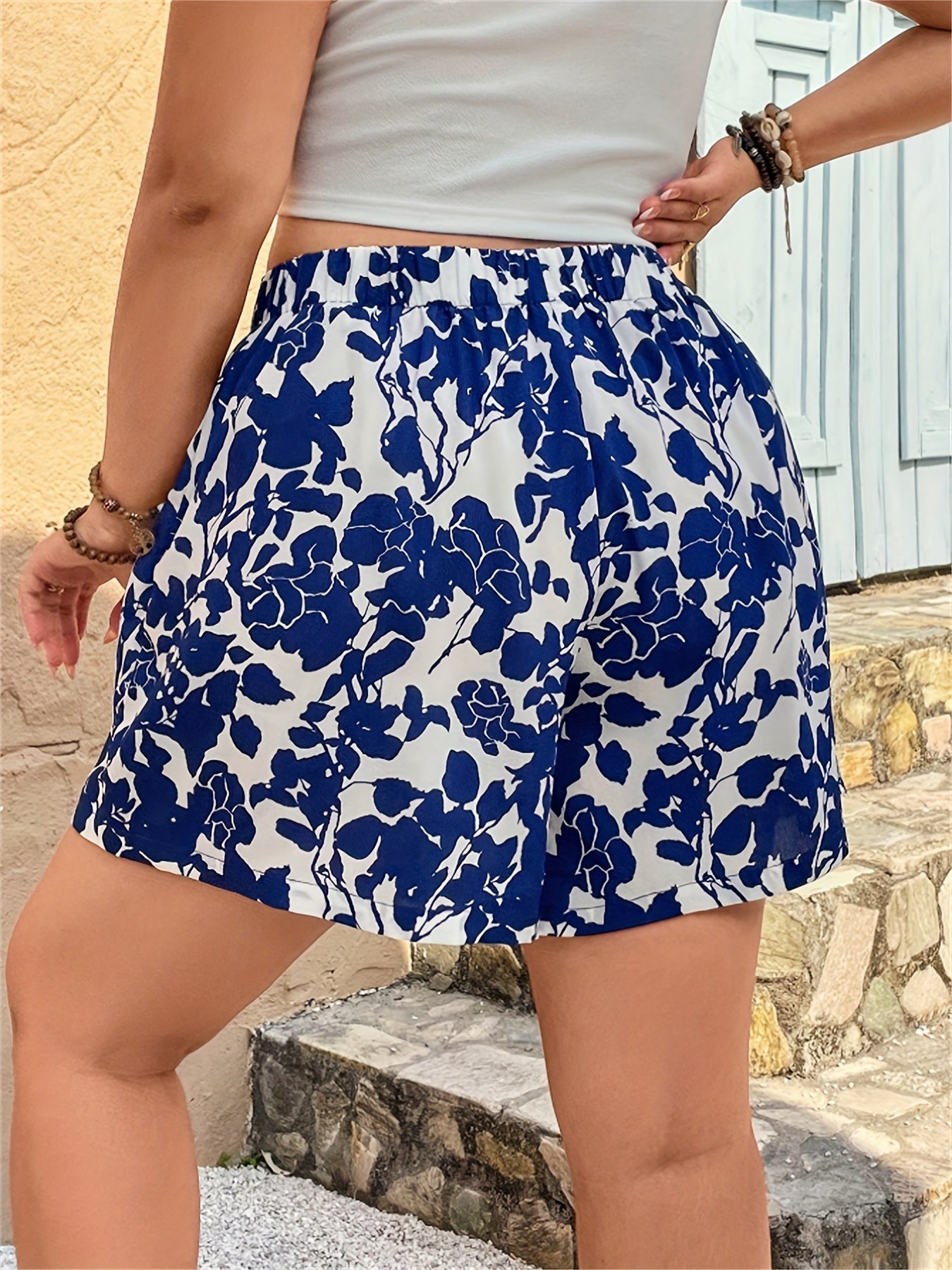 Women's Floral Print Elastic Waist Shorts