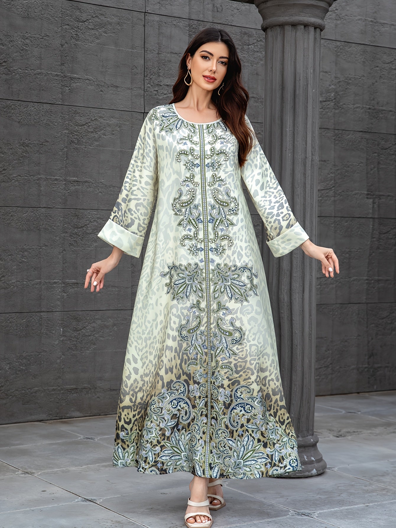 Long robe for Women, Middle East Fashion