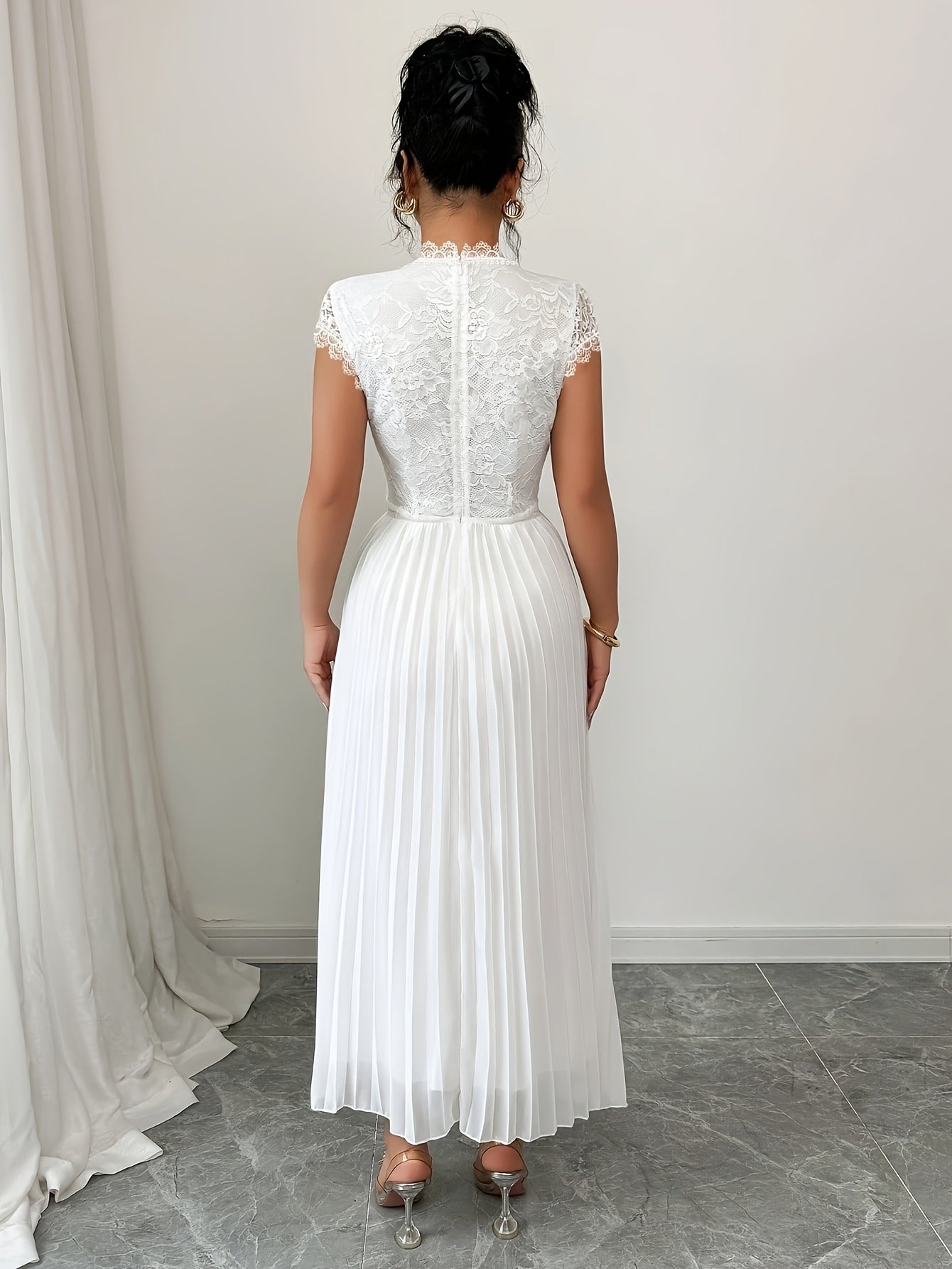 Women's Elegant Black Floral Lace-Trimmed Pleated Maxi Dress - Sleeveless, Round Neck, High-Low Hem