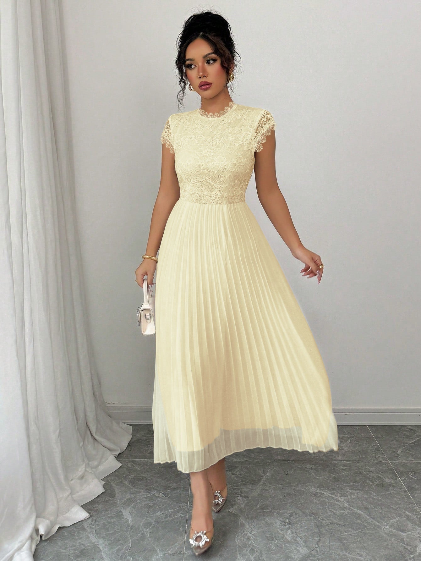 Women'S Elegant Black Floral Lace-Trimmed Pleated Maxi Dress - Sleeveless, Round Neck, High-Low Hem, Perfect for Spring/Summer, Adult, Formal Event Attire, Formal Event Dress | Sleeveless Dress | Lace Trim Detail, Lace Dress