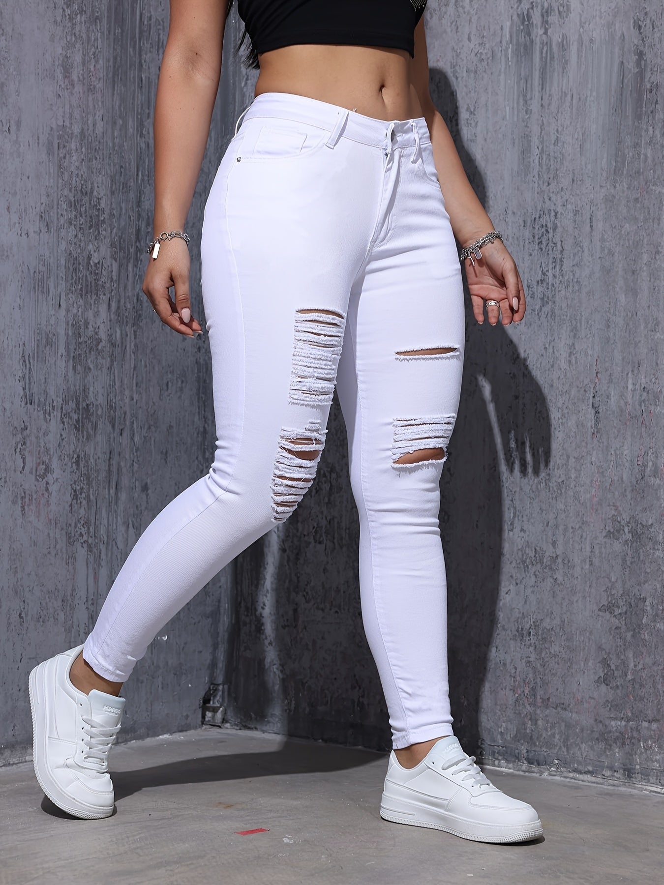 Women's Distressed Skinny Jeans